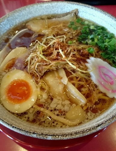 「味玉焦がしネギ」@ラーメン本舗 紅一点の写真