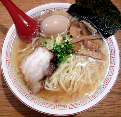 「手もみ煮干そば＋味玉(880円）」@中華そば 二階堂の写真