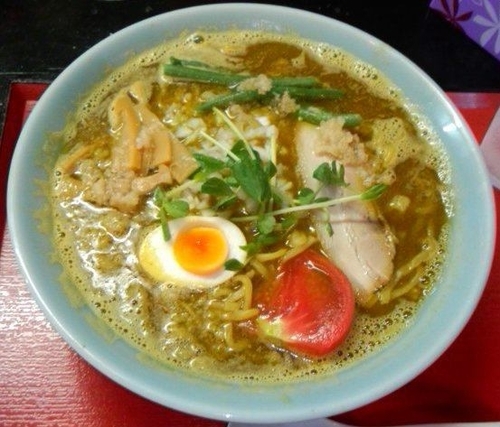 「燕三条カレーラーメン880円+大盛100円」@ラーメンハウスにぼ兄弟の写真