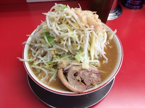 「ラーメン 中盛り ヤサイマシ」@ジャンプの写真