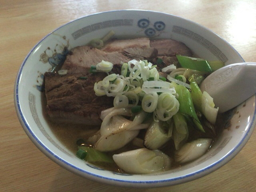「ネギチャーシュー麺（大）¥910」@手打ラーメン 長八の写真
