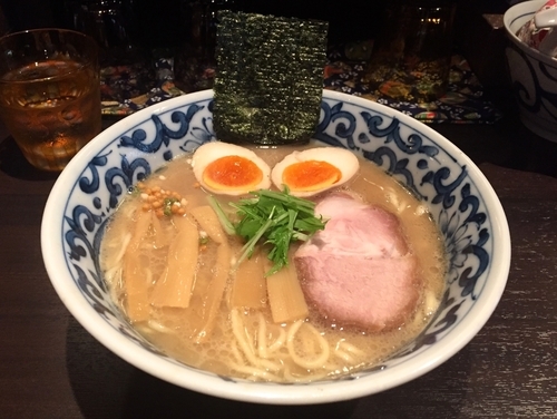 「味玉らー麺」@九段 斑鳩 市ヶ谷本店の写真