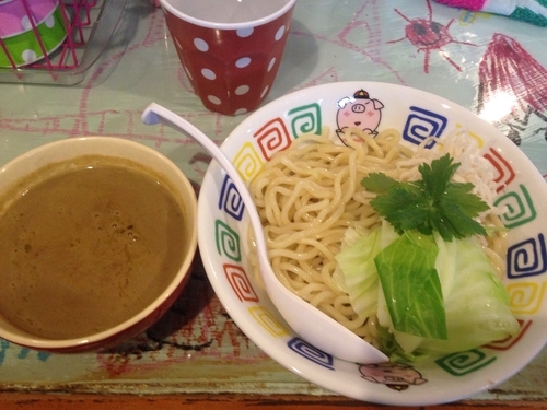 「トリュフ搾り つけ麺 並」@ハイデン.コッコFACTORYサマンサ・タマサの写真