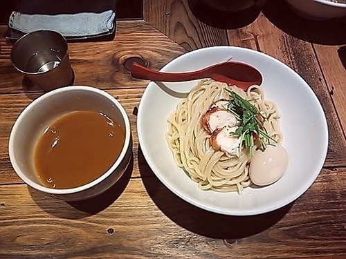 「【ゲリラ限定】海老つけ麺＋味玉」@麺屋 翔 西新宿本店の写真