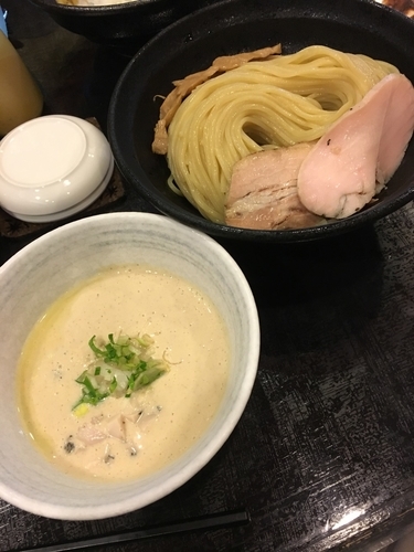 「【限定】冷やしホワイトつけ 850円＋大盛100円」@七福軒の写真