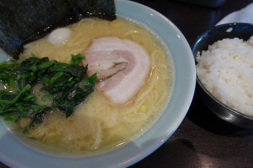 「らーめん 並(醤油) 630円」@横浜家系ラーメン じゃん家の写真