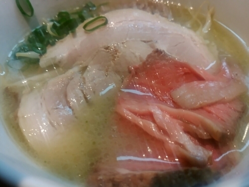 「限定 牛骨そば 950円 + α」@柳麺 呉田-goden-の写真