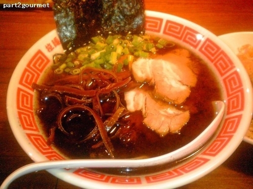 「黒とんこつチャーシューメン (900円税別)」@円家 下館店の写真