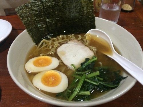 「ラーメン 硬め 多め タマゴ」@秀家 トンロー店の写真