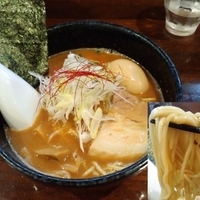 醤油味玉ラーメン820円