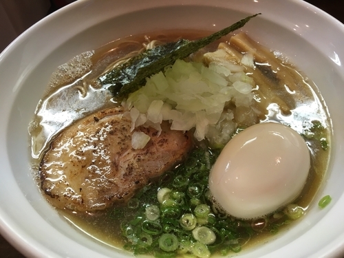 「【木曜限定】淡麗上煮干そば750円」@麺や 飛来の写真