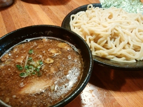 「つけ麺魚介　大盛り」@燕返しの写真