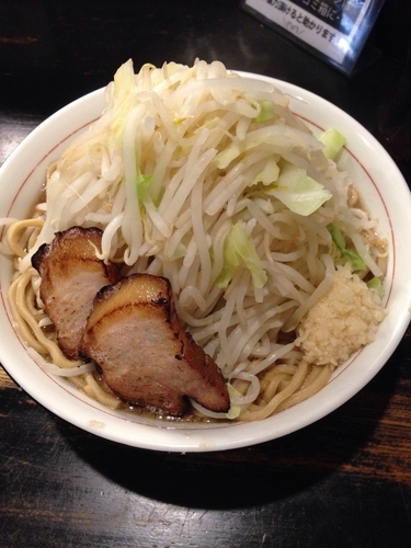 「らーめん（中盛、ヤサイ・ニンニク）」@らーめん大 東小金井店の写真