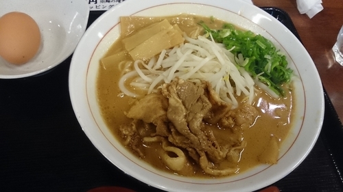 「徳島ラーメン＋ライス」@徳島ラーメン 可成家 市ヶ谷店の写真