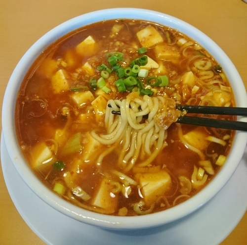 「マーボーメン（中太麺） 700円」@天心ラーメン 日暮里店の写真