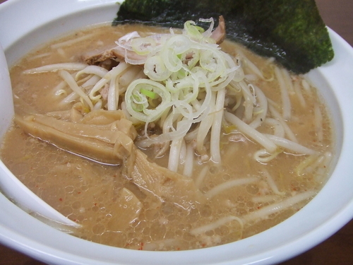 「味噌ラーメン　８５０円」@北海道らーめん 黒の写真