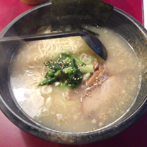 「豚（豚骨ベース）塩　788円」@麺屋よこくらの写真