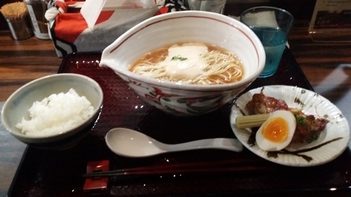 「御膳（並盛）らーめん」@新宿御苑 らーめん桜花の写真