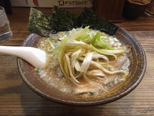 「ネギラーメン大盛り麺かため」@岩本屋 新庄店の写真