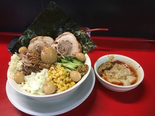 「【限定】ぶーじゃ〜担冷し。＋豚2枚＋トロ〜玉＋うずら」@豚男 -BUTAMEN-の写真