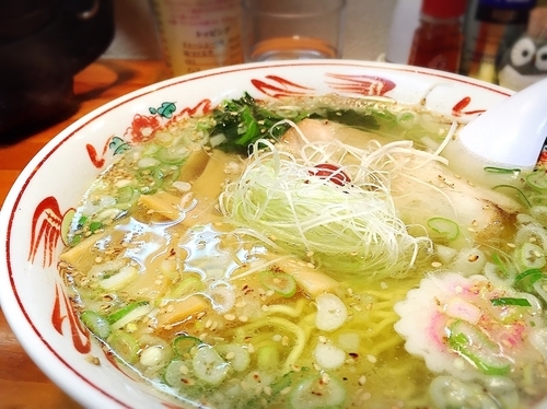 「塩ラーメン」@めんや 梟の写真