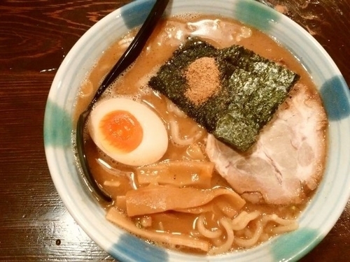 「濃厚中華そば」@火の国らーめん てっぺん 市ヶ谷店の写真