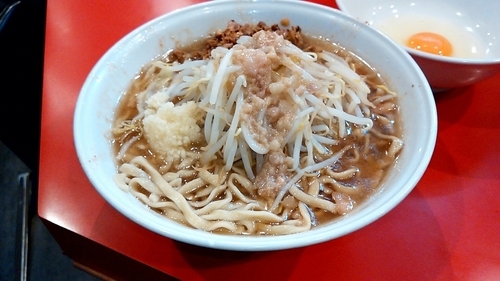 「小ラーメン　700円　生卵50円　ほぐし豚50円」@麺屋 桐龍の写真