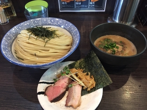 「魚介つけ麺大盛」@麺処 ほん田 nijiの写真