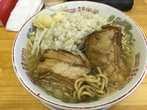 「豚入りラーメン」@ラーメン 龍郎の写真