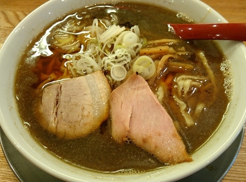 「喜多方らーめん（煮干） 820円」@麺や 七彩 八丁堀店の写真