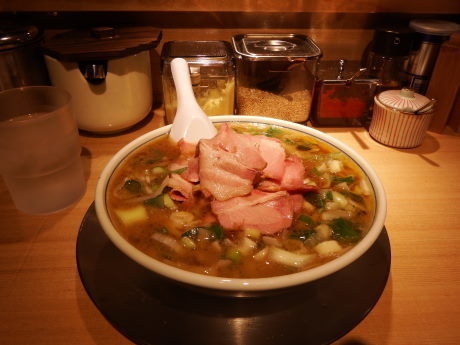 「バラそば（醤油）」@バラそば屋 町田店の写真