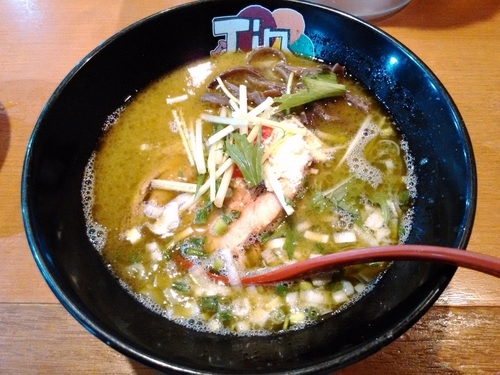 「緑とん」@ゆいまーる人 安慶田店の写真