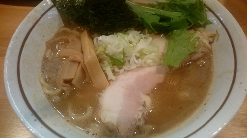 「魚介豚骨ラーメン(太麺150g)」@麺屋 くおんの写真