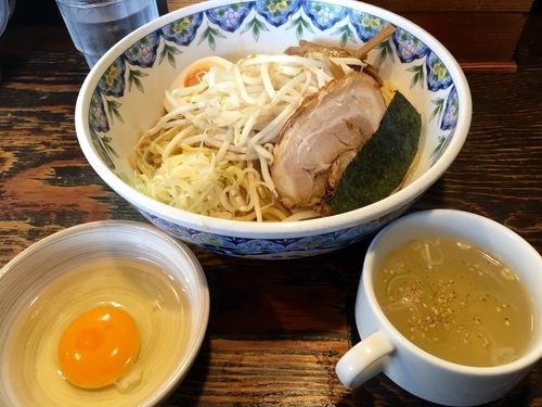 「油麺 大 ¥750 + 生卵 ¥50」@油麺専門店 江川亭 三鷹大沢店の写真