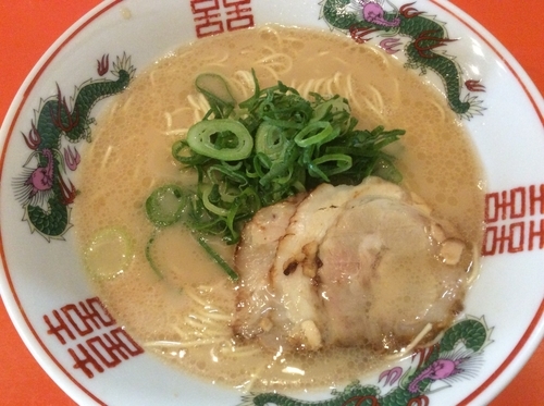 「久留米ラーメン ハリガネ＋サービス替え玉ハリガネ」@元祖とんこつ久留米ラーメン 福ヤの写真