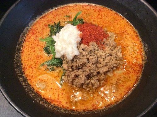 「阿修羅＋アブラ＋ライス」@地獄の担担麺 護摩龍 百人町総本山の写真