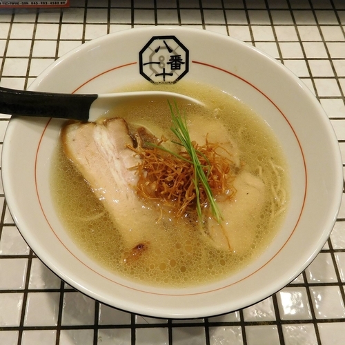 「うま味塩そば（750円）」@81番の写真