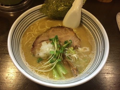 「濃厚煮干ラーメン」@麺屋 くろまるの写真