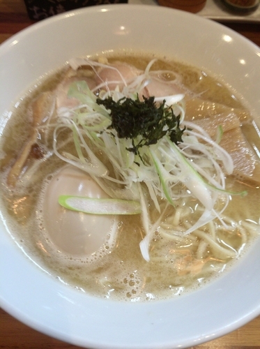 「味玉ラーメン銀ダラ搾り」@鮮魚らーめん 五ノ神水産の写真