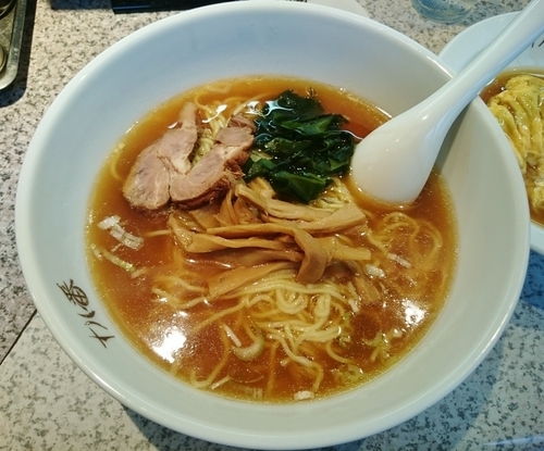 「本日のAランチ（ラーメン＋ミニ天津飯） 800円」@十八番の写真