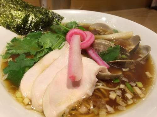 「鶏・煮干・蛤のトリプルSOBA 980円」@Ginza Noodles むぎとオリーブの写真