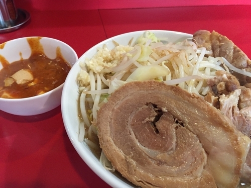 「フュージョン(ヤサイニンニク)+豚増し」@蒙麺 火の豚の写真