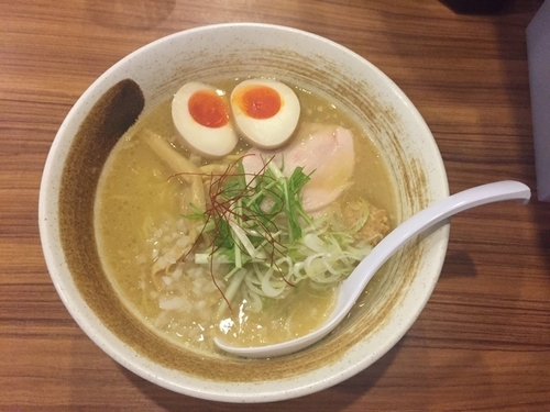 「濃厚鶏白湯ラーメン」@濃厚鶏そば 麺屋武一 新橋本店の写真