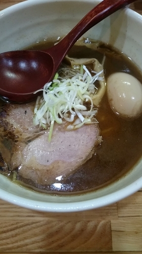 「味玉醤油らーめん」@麺屋 和香の写真