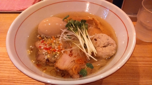 「特製塩そば1000円」@地球の中華そばの写真