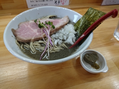 「煮干らーめん セメント一番搾り」@めんや天夢の写真