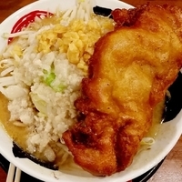 【平日夜限定】背脂味噌ラーメン（唐揚げシングル）918円