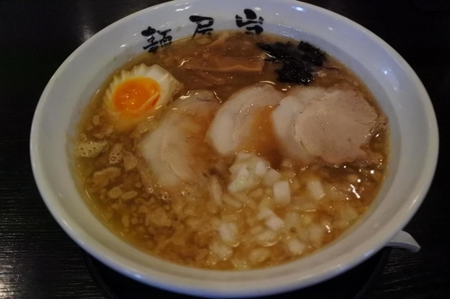 「醤油らーめん（麺屋　嵐メニュー）」@愛食飯店の写真