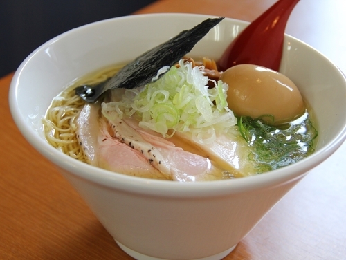 「名古屋コーチン（塩）＋味玉」@喜元門 ひたち野牛久店の写真