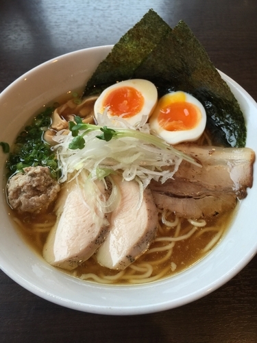 「特製鶏そば@880+大盛@50」@麺屋 くまがいの写真